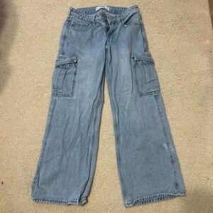 Hollister Light wash Cargo Jeans, baggy wide leg